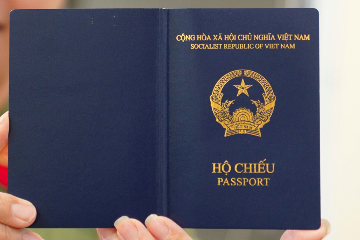 Hộ chiếu Việt Nam để hoàn thiện hồ sơ xin visa Úc